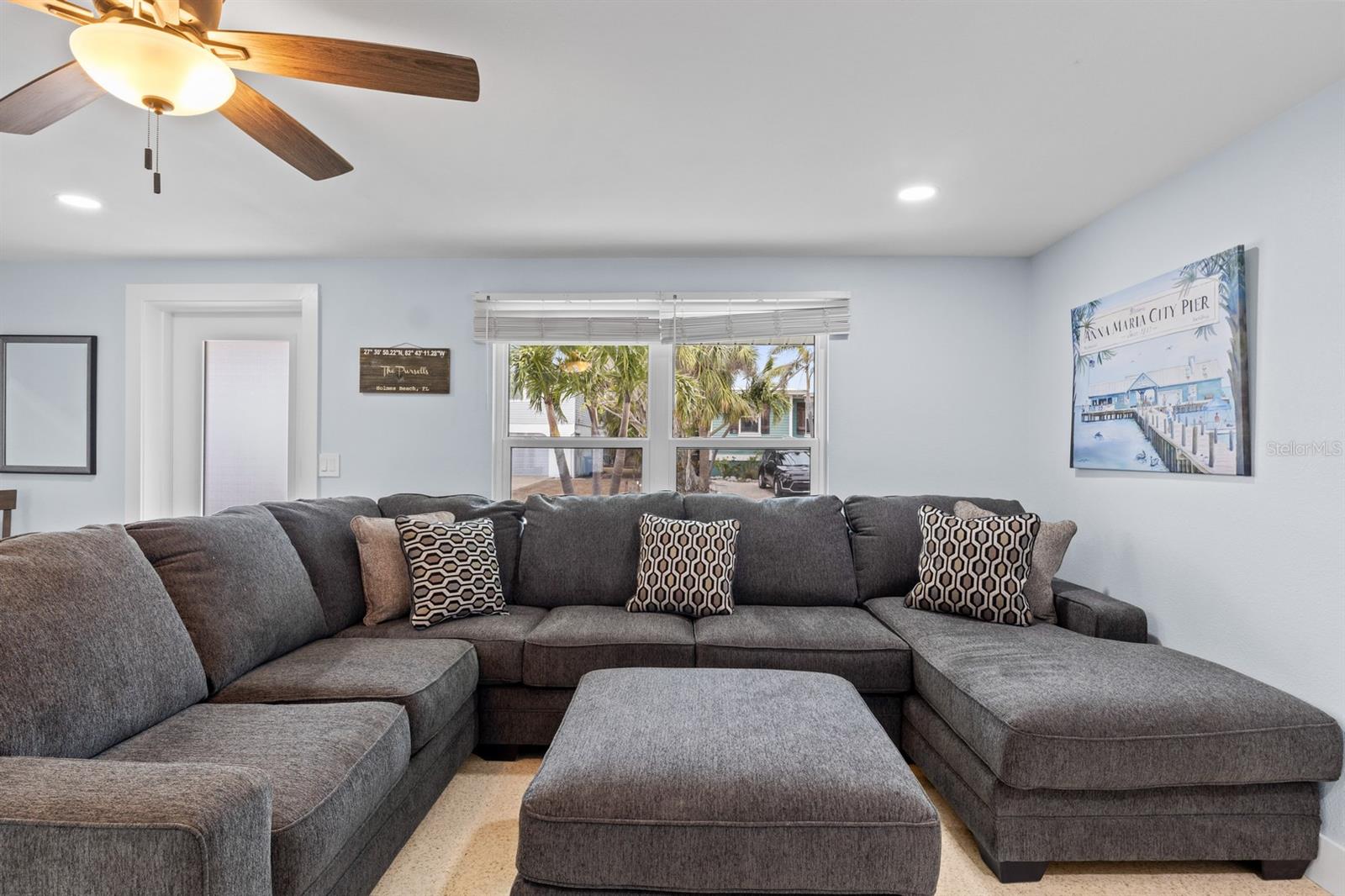 KEY ROYALE TERRACE - Residential