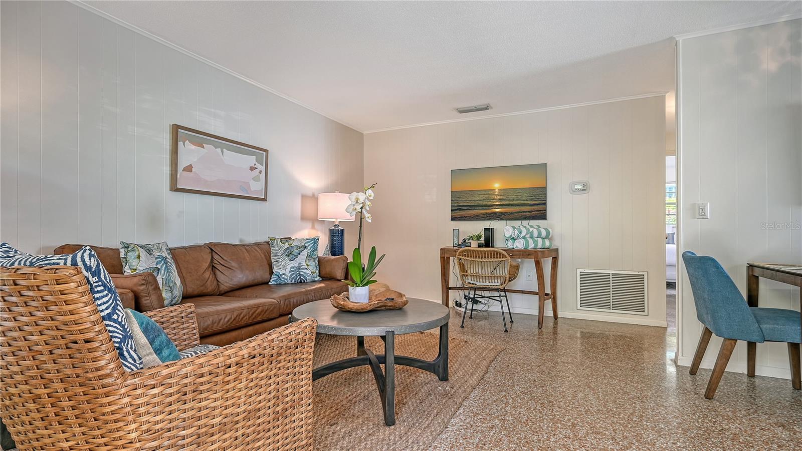ANNA MARIA BEACH - Residential Income