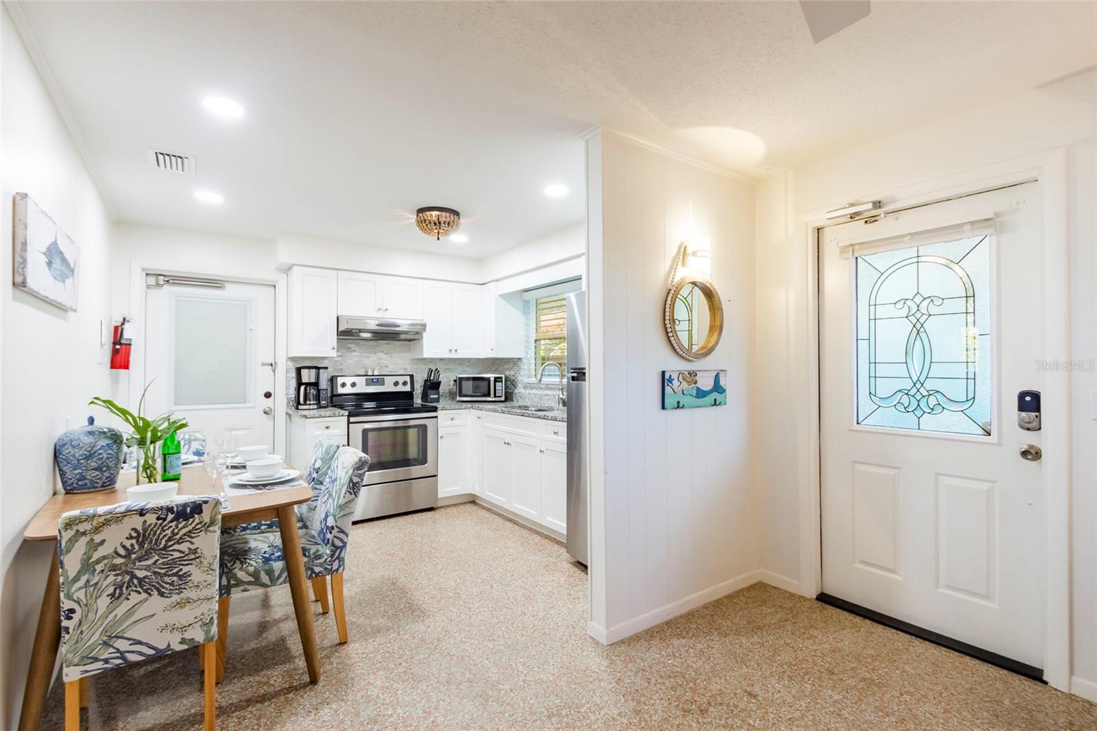 ANNA MARIA BEACH - Residential Income