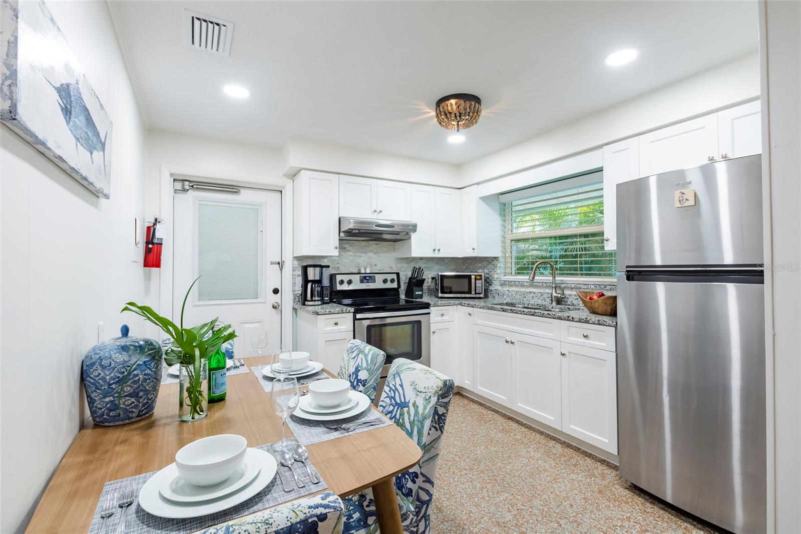 ANNA MARIA BEACH - Residential Income