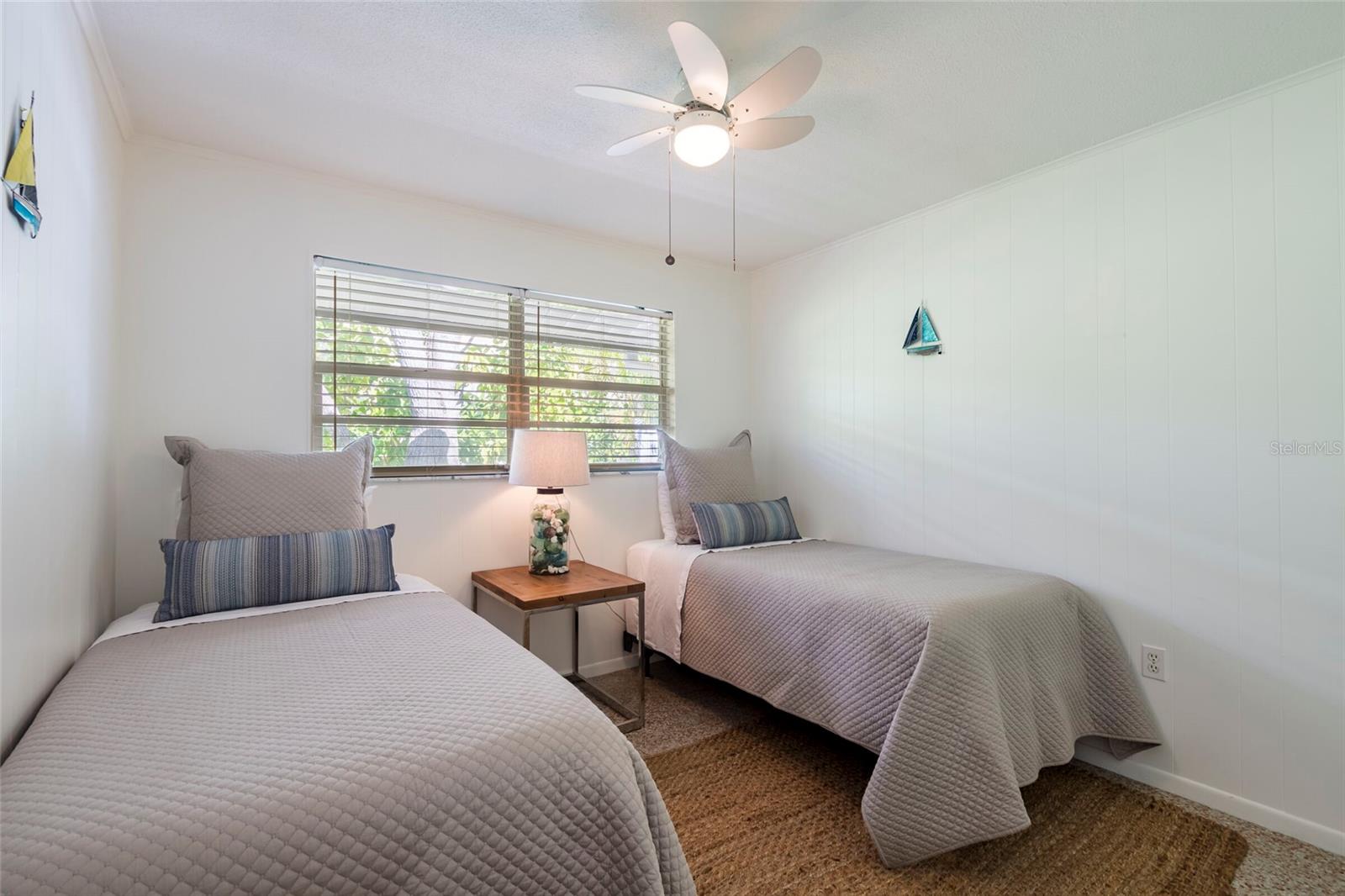 ANNA MARIA BEACH - Residential Income