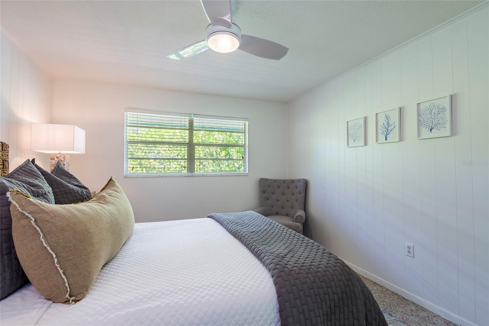 ANNA MARIA BEACH - Residential Income