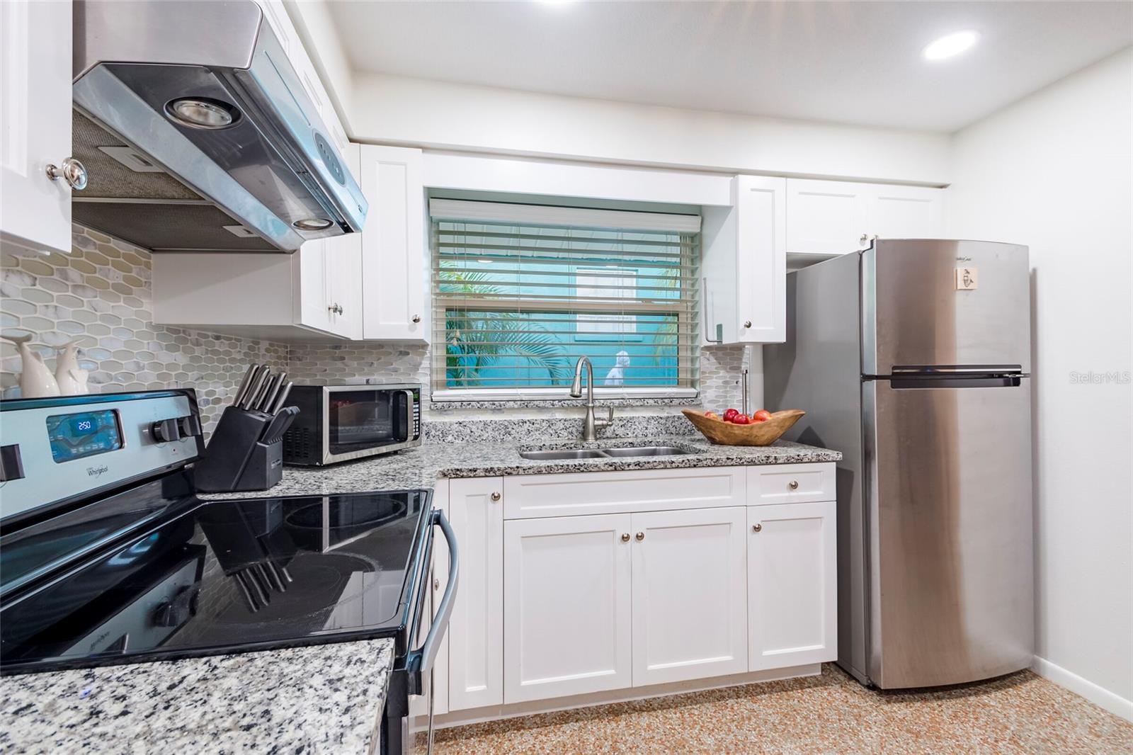 ANNA MARIA BEACH - Residential Income