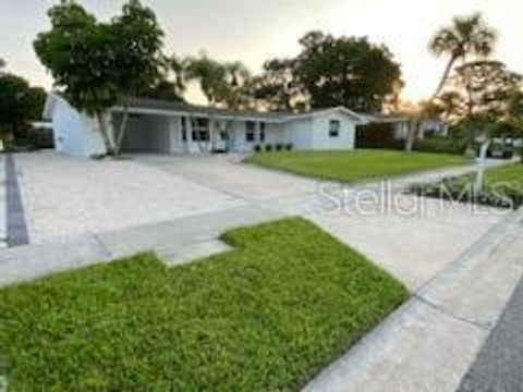 A home in SARASOTA