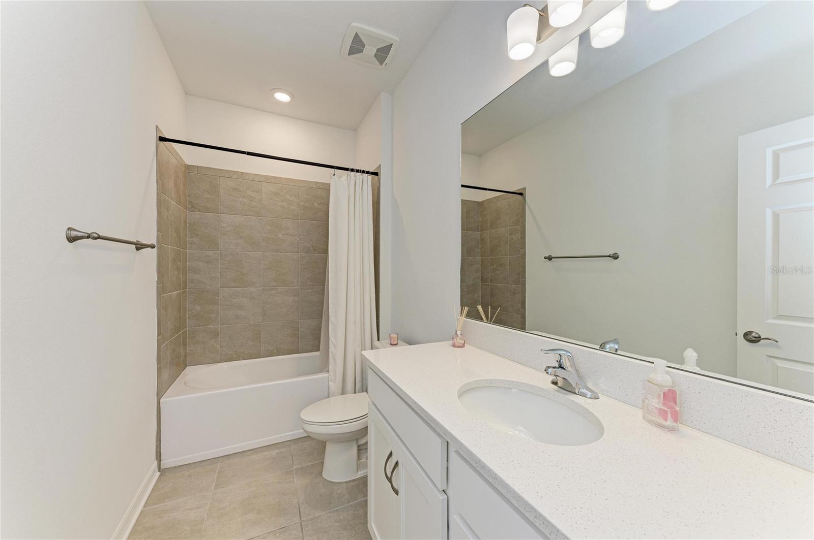 NAUTIQUE/WATERSIDE - Residential