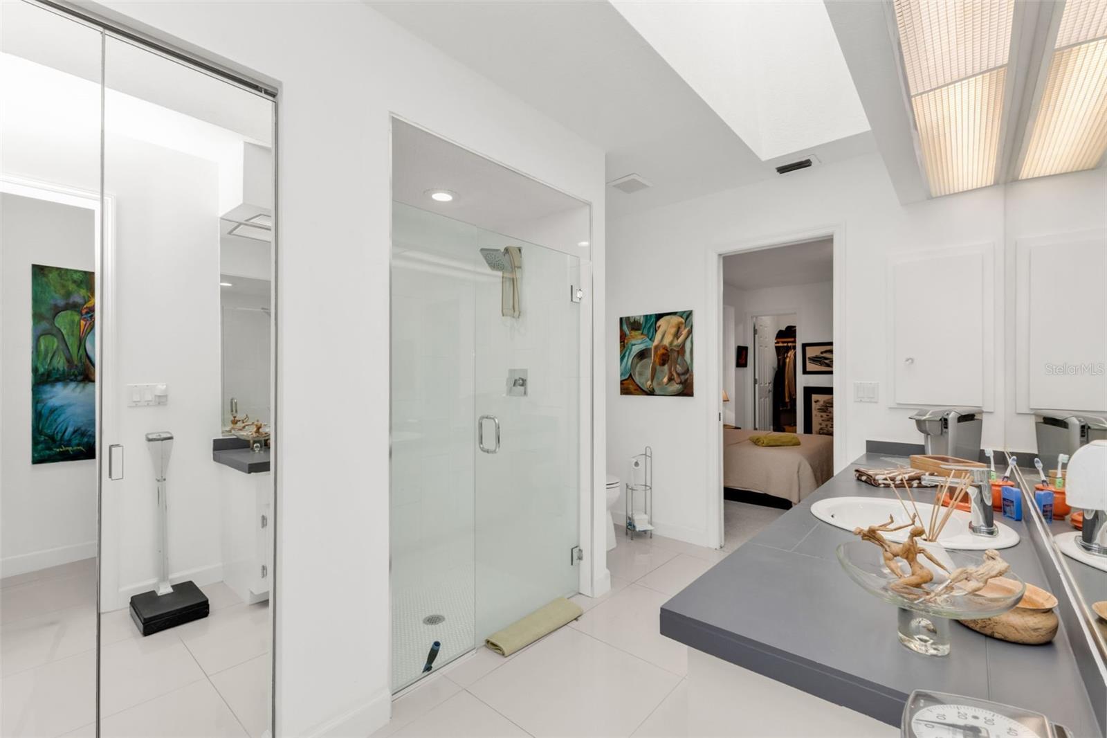 KINGS CROSSING - Residential