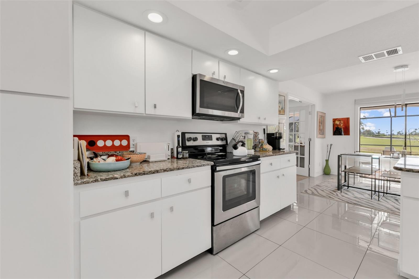 KINGS CROSSING - Residential