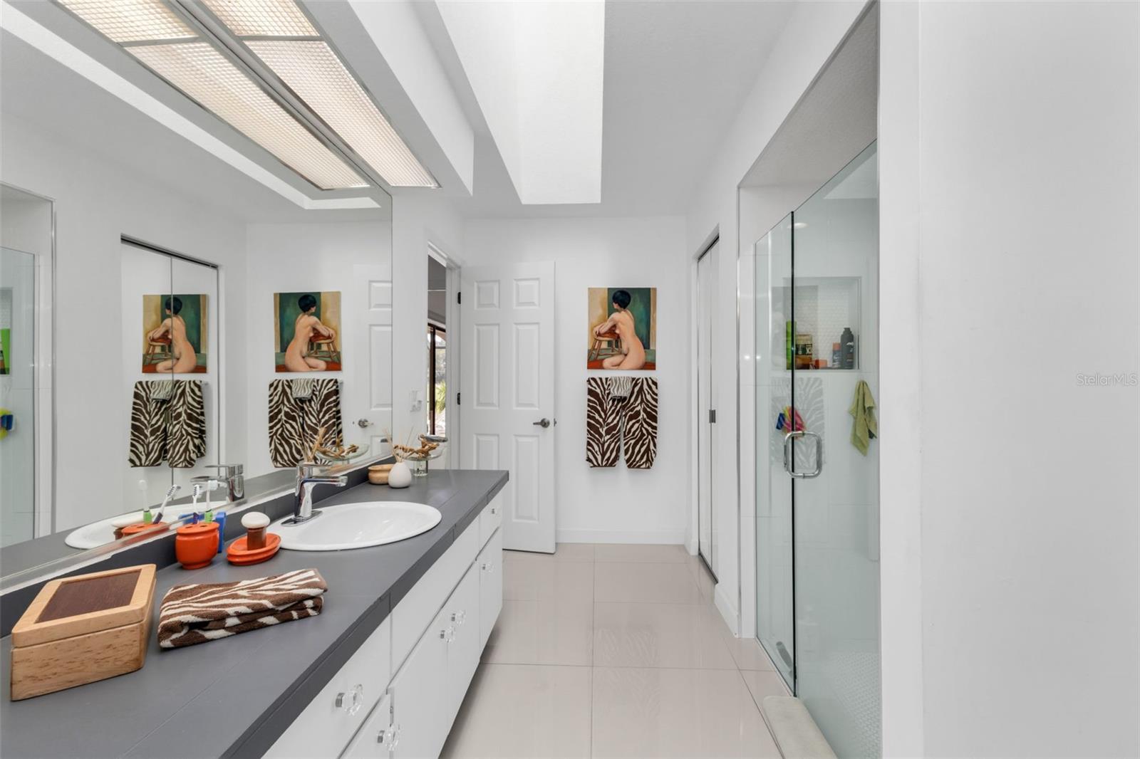 KINGS CROSSING - Residential