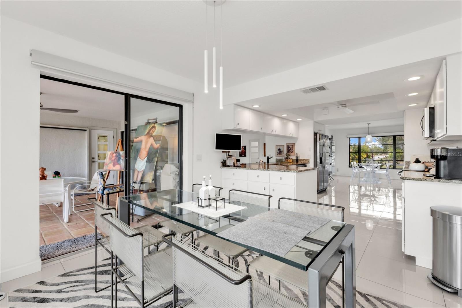 KINGS CROSSING - Residential