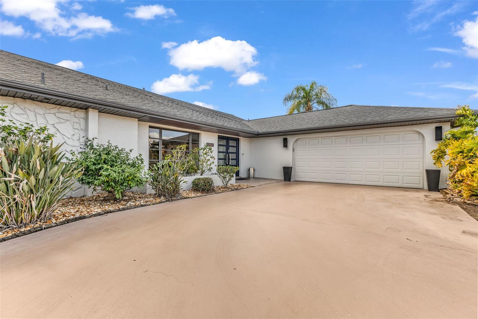 KINGS CROSSING - Residential