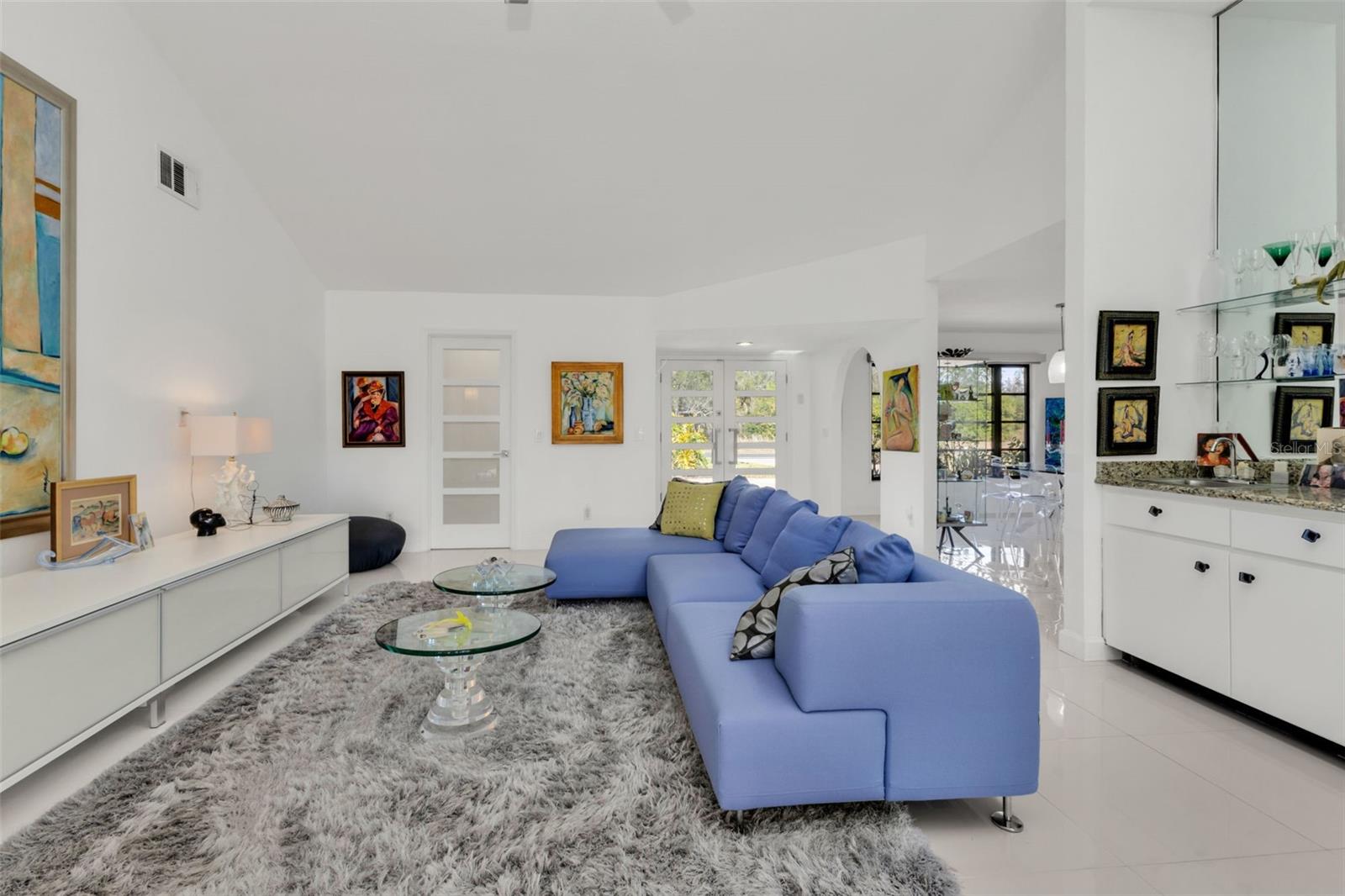 KINGS CROSSING - Residential