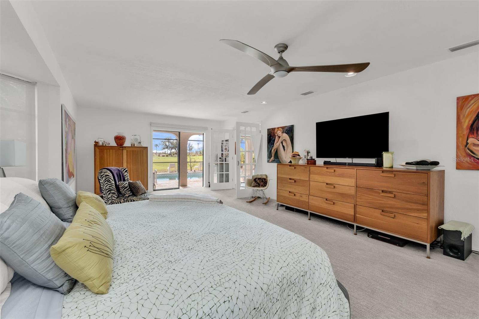 KINGS CROSSING - Residential