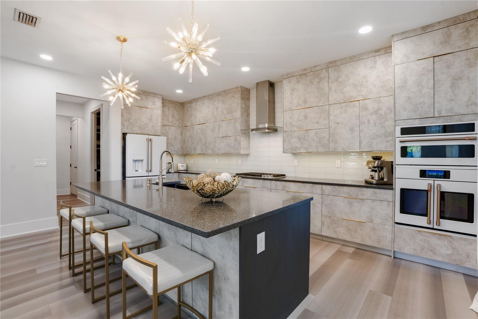 SUNSET GARDENS - Residential