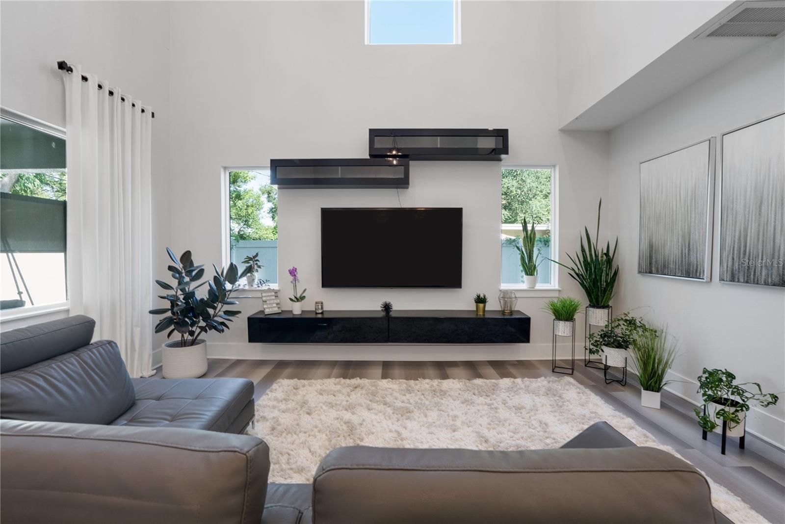 SUNSET GARDENS - Residential