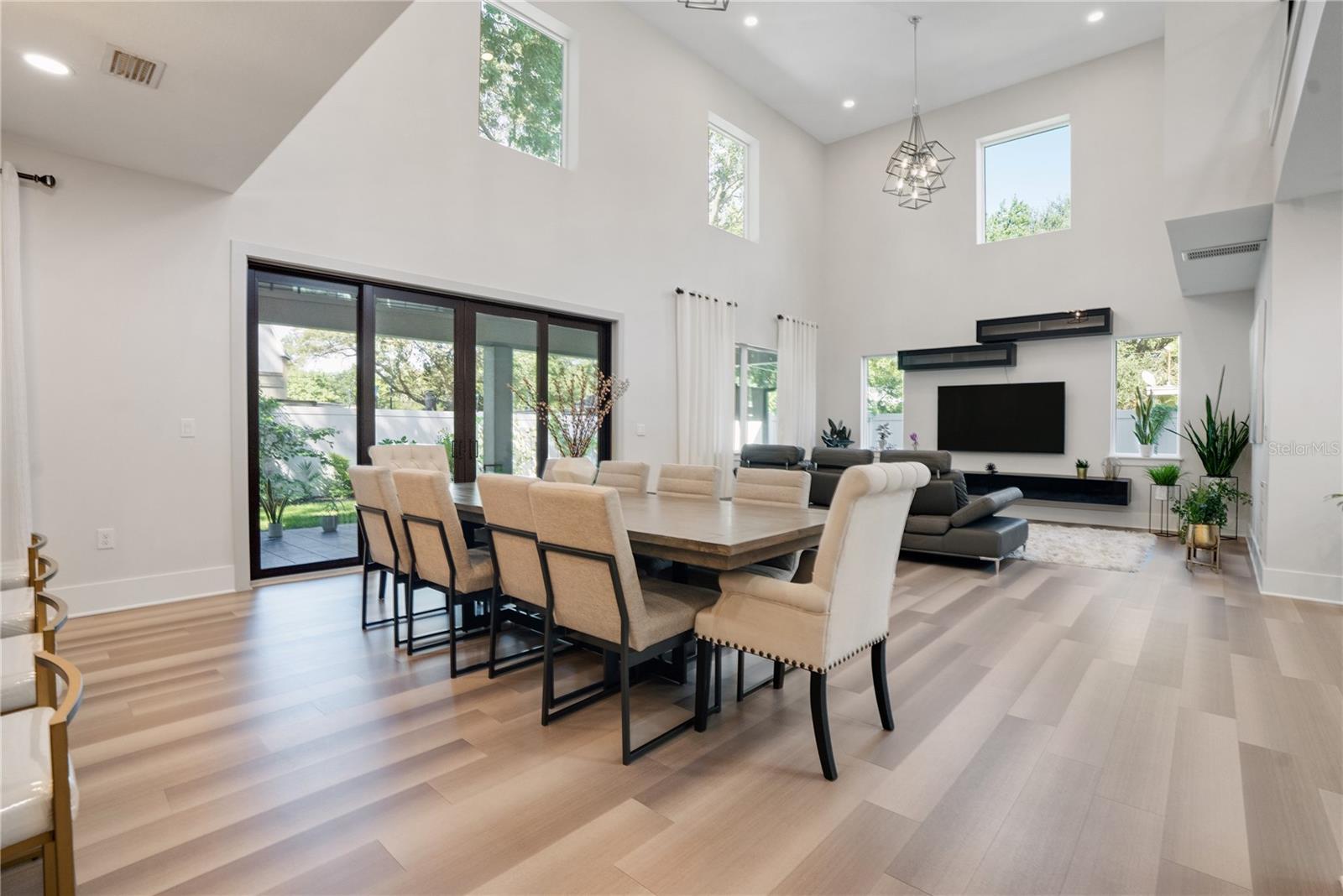 SUNSET GARDENS - Residential