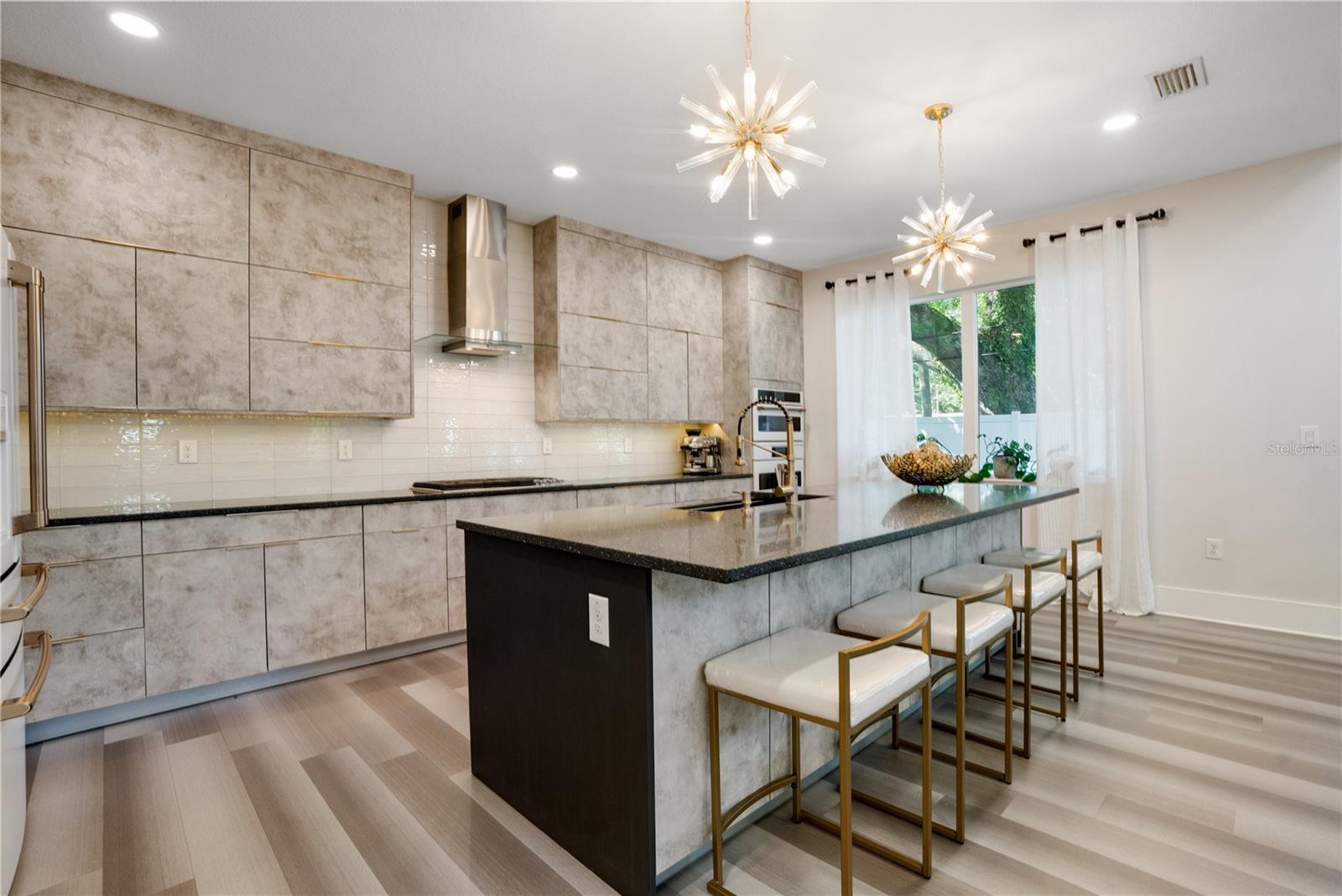 SUNSET GARDENS - Residential