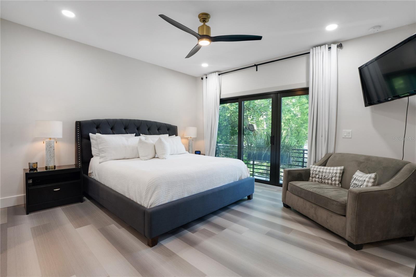 SUNSET GARDENS - Residential