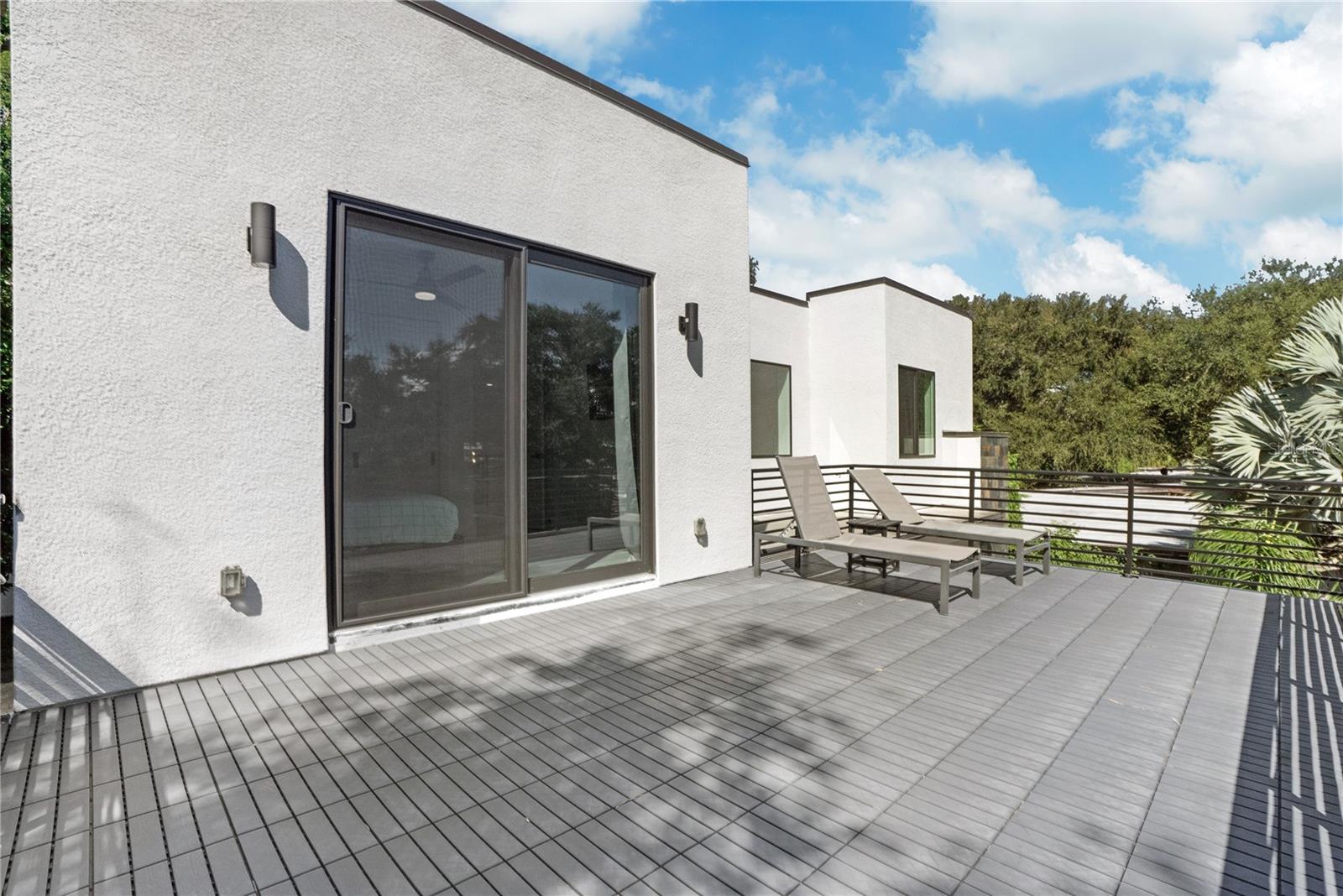 SUNSET GARDENS - Residential