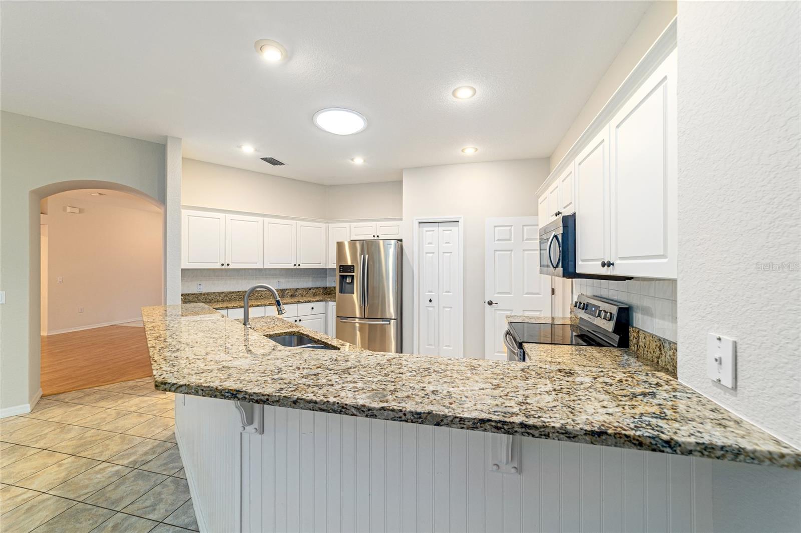 RAINBOW SPGS 05 REP - Residential