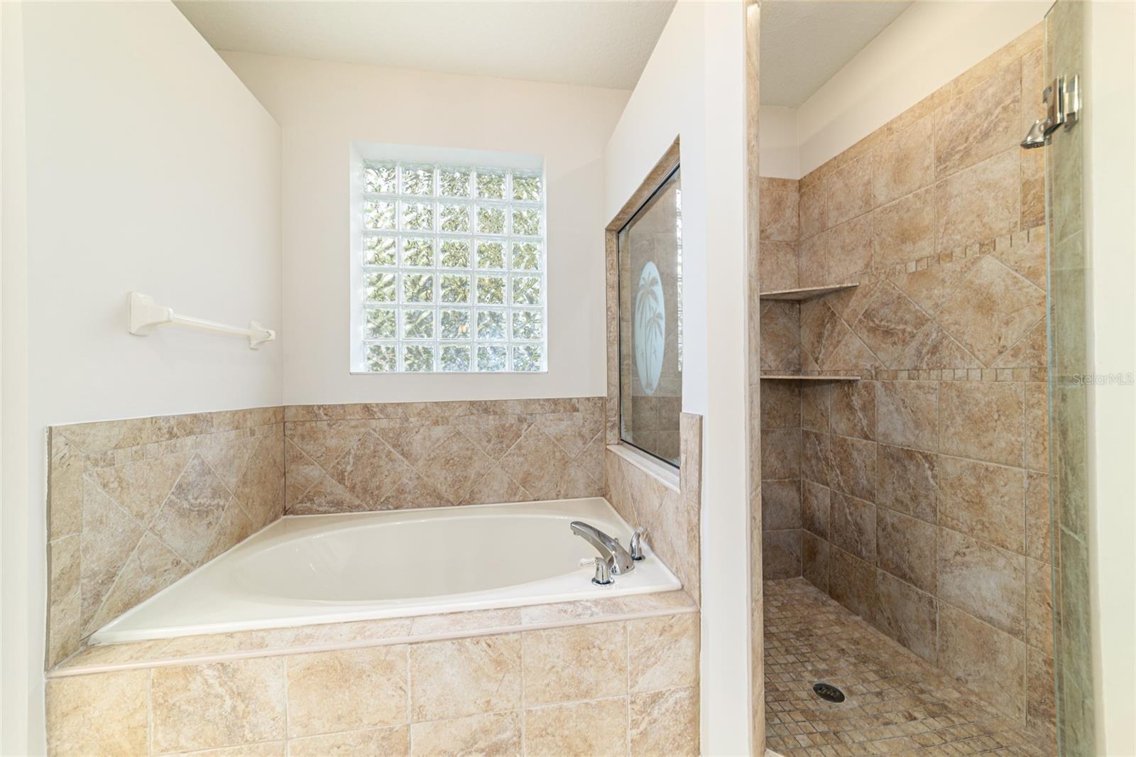 RAINBOW SPGS 05 REP - Residential