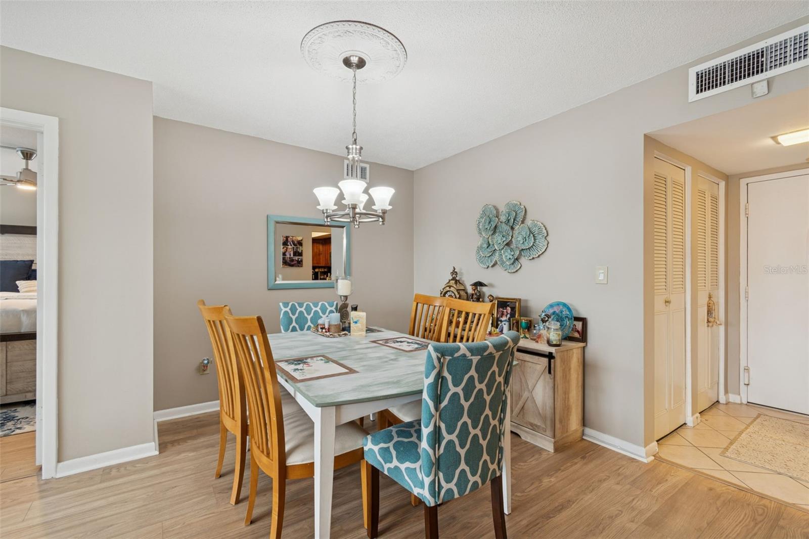 BAYWAY ISLES POINT BRITTANY FIVE - Residential