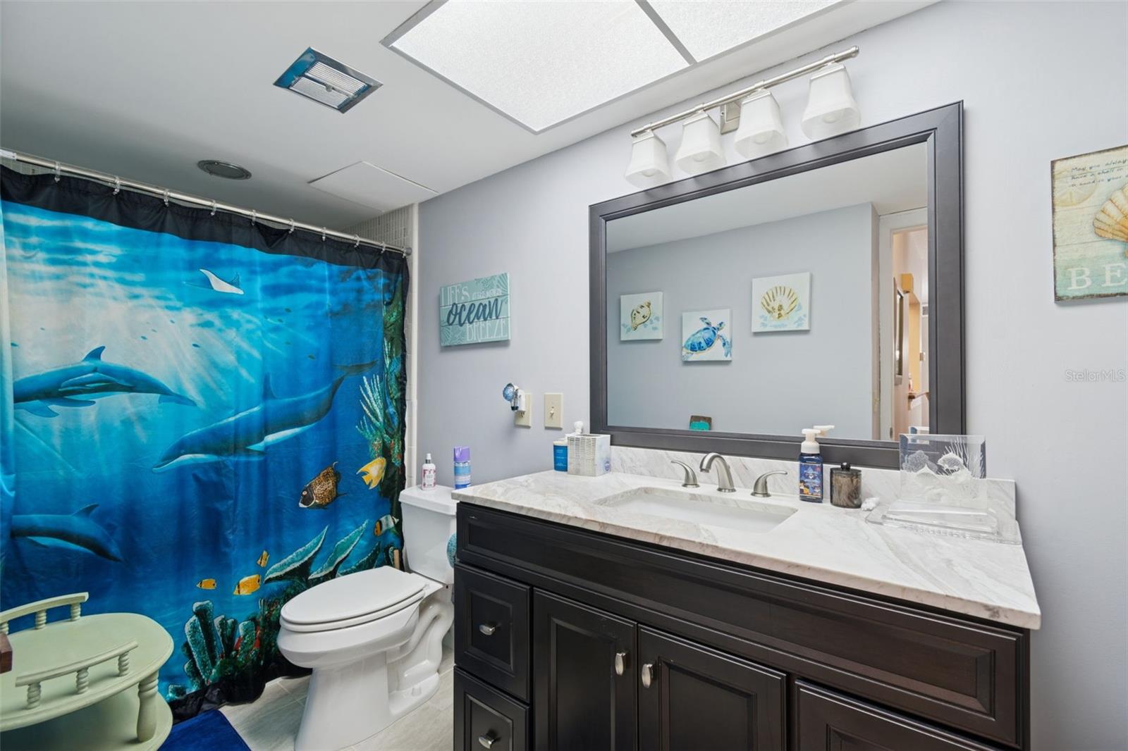 BAYWAY ISLES POINT BRITTANY FIVE - Residential