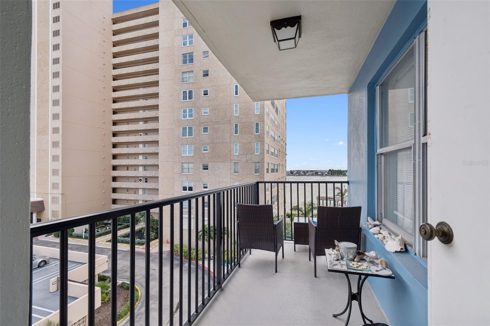 BAYWAY ISLES POINT BRITTANY FIVE - Residential