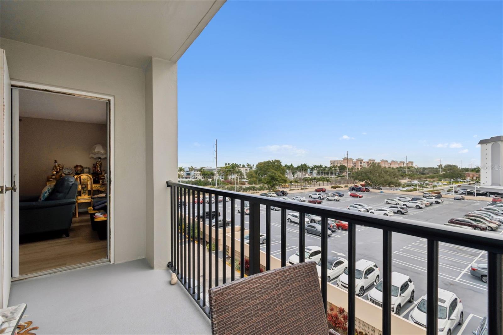 BAYWAY ISLES POINT BRITTANY FIVE - Residential