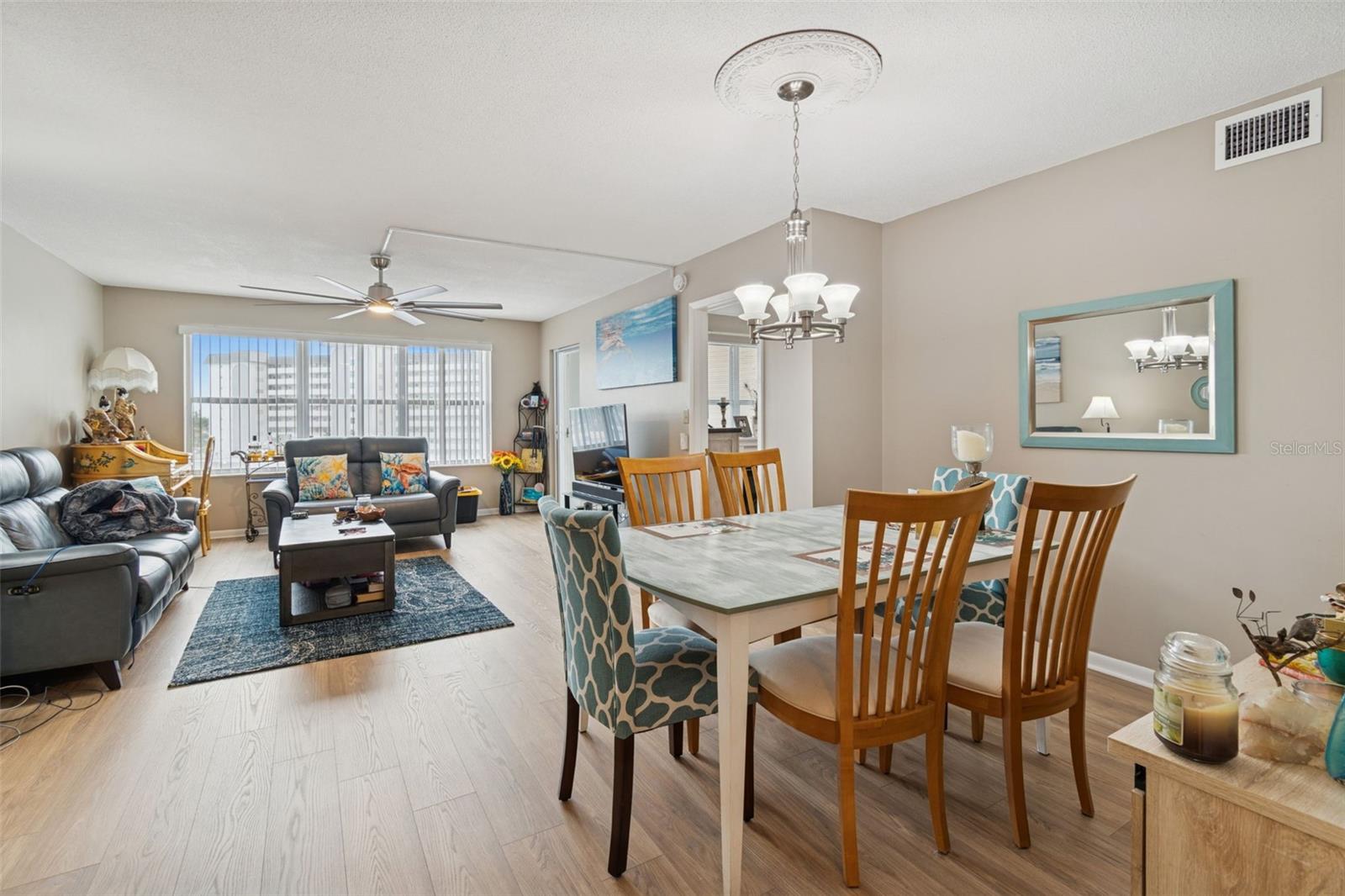 BAYWAY ISLES POINT BRITTANY FIVE - Residential