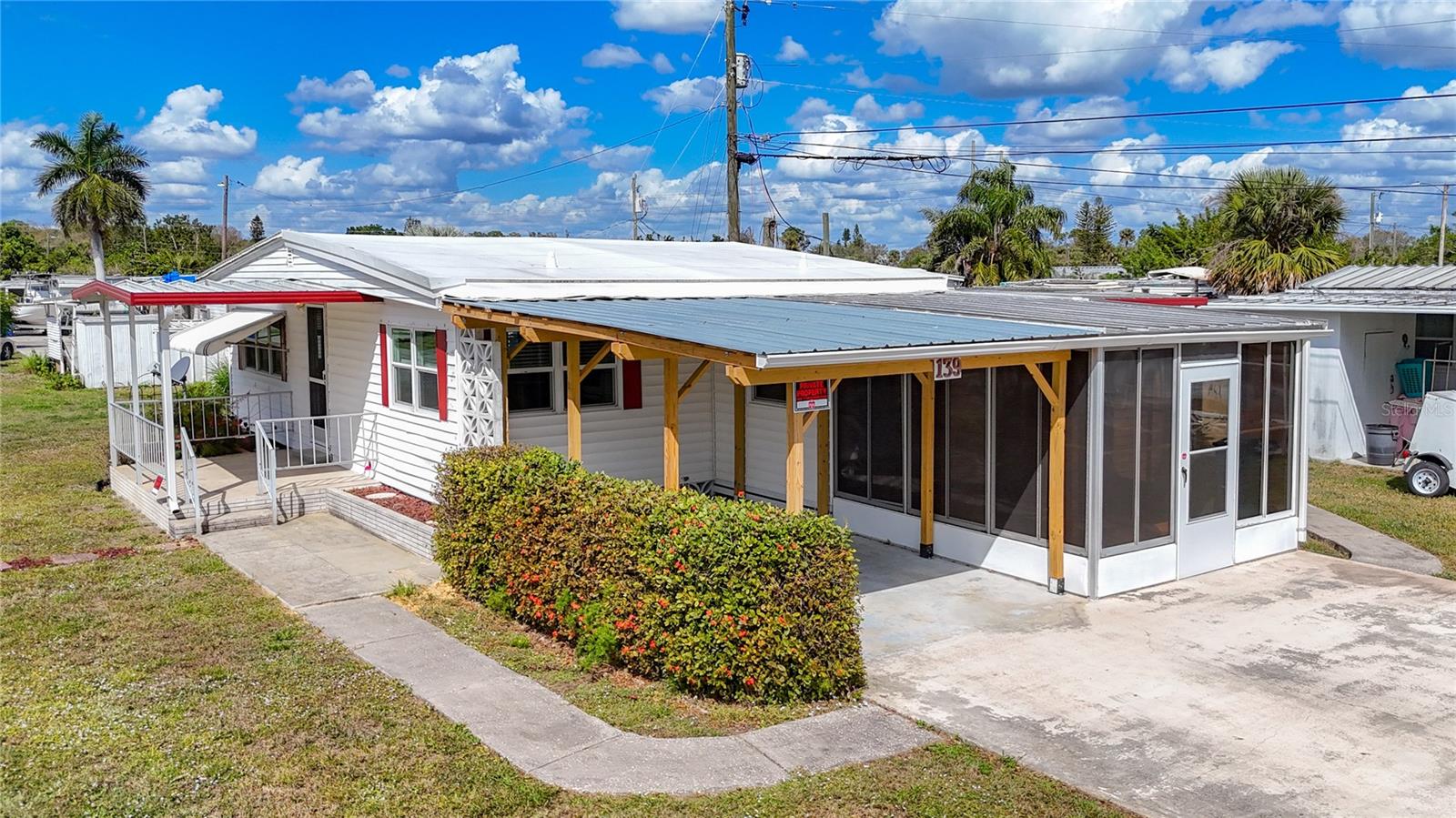 MOBILE MANOR - Residential
