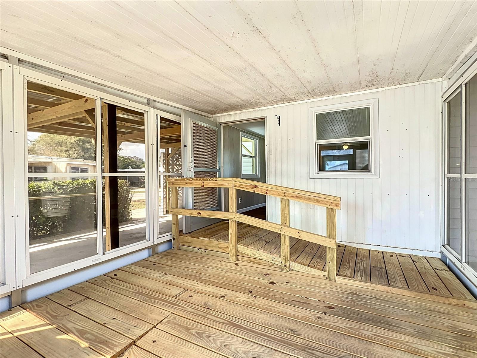 MOBILE MANOR - Residential