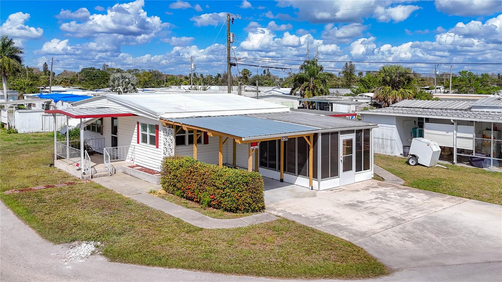 MOBILE MANOR - Residential
