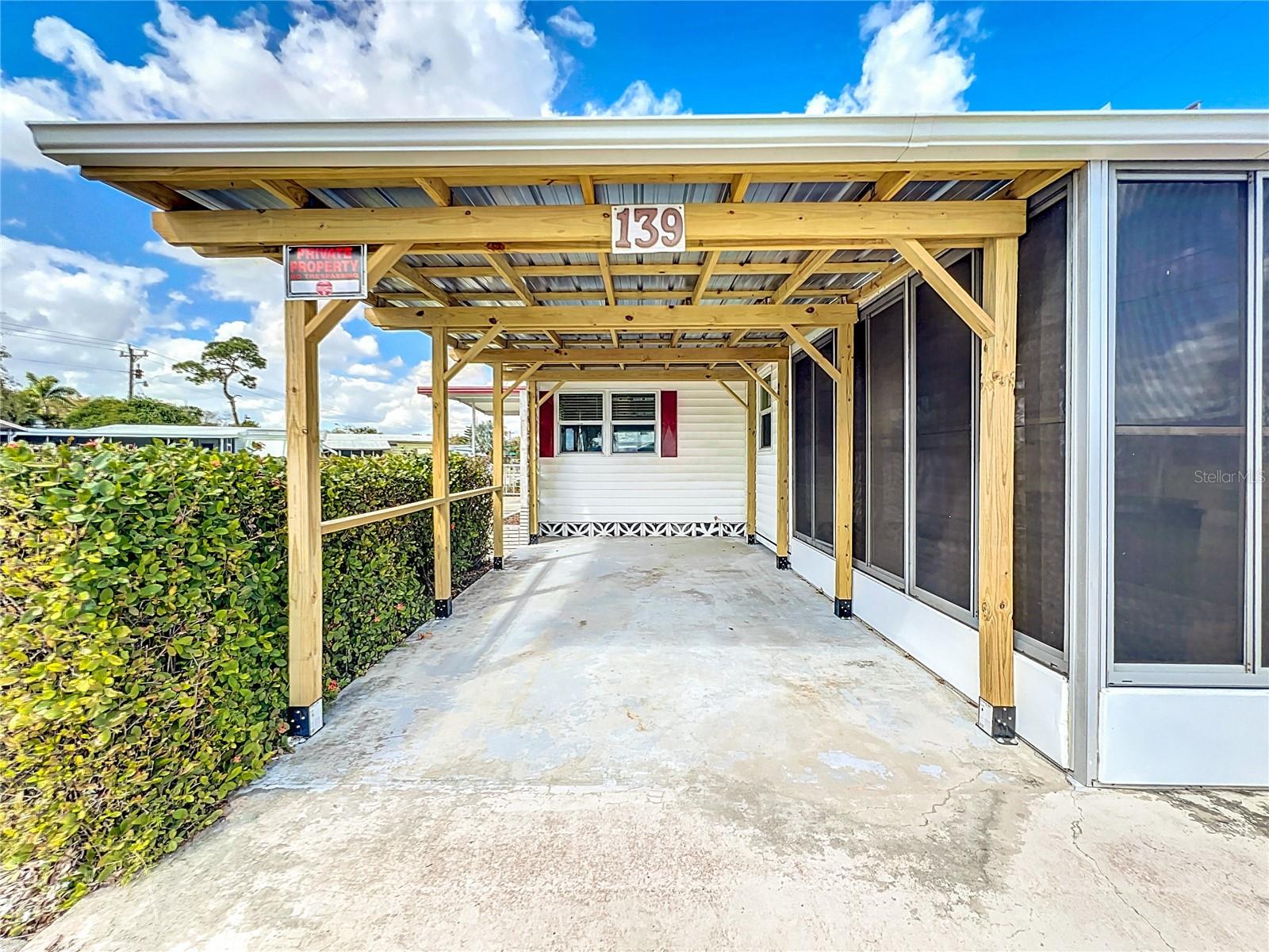 MOBILE MANOR - Residential