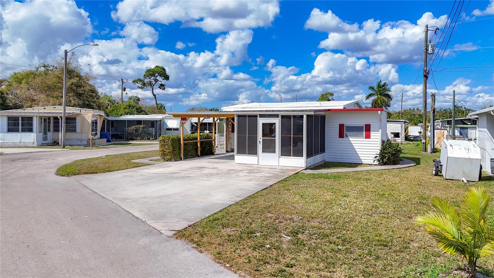 MOBILE MANOR - Residential
