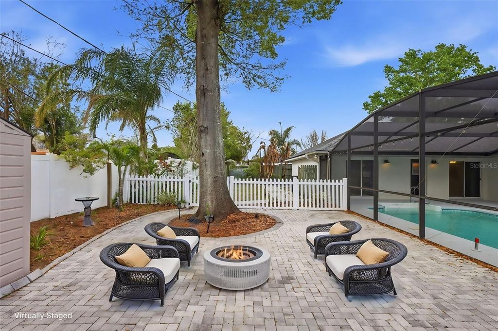 Photo of 929 Fort Smith Boulevard, Deltona, FL 32738 (MLS # NS1087723)