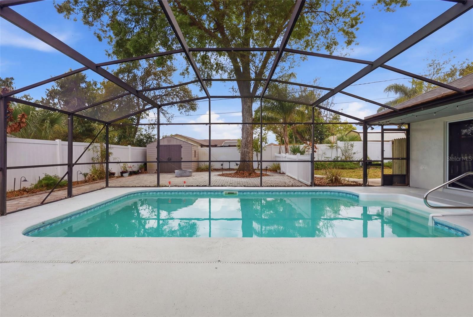 DELTONA LAKES UNIT 17 - Residential