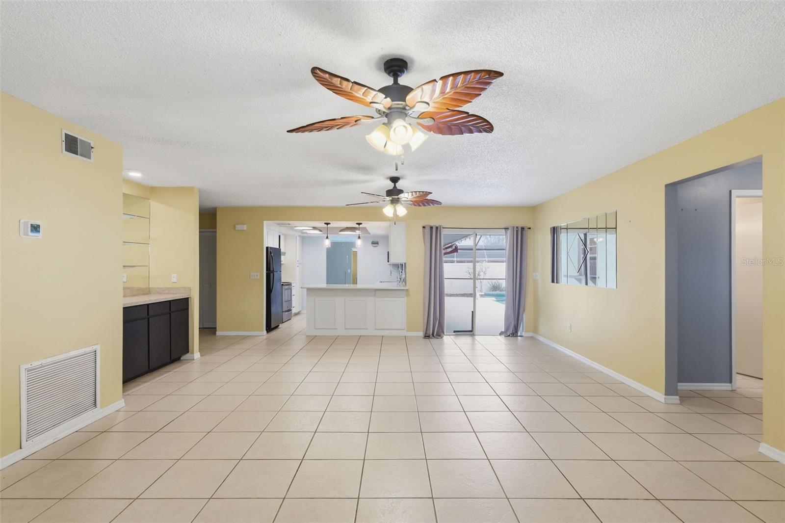 DELTONA LAKES UNIT 17 - Residential