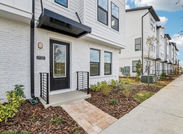 15345 HAMLIN PARK DRIVE