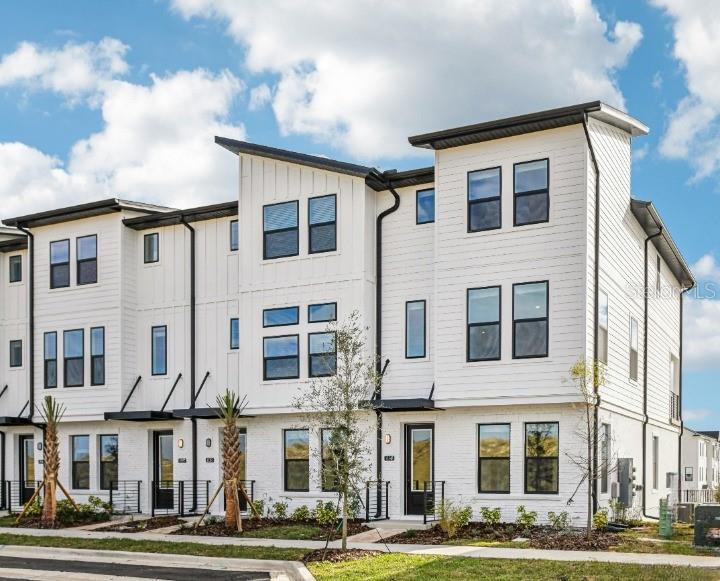 15345 HAMLIN PARK DRIVE