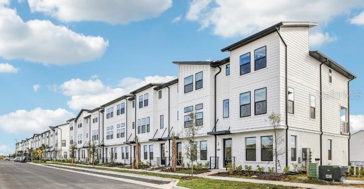 15345 HAMLIN PARK DRIVE