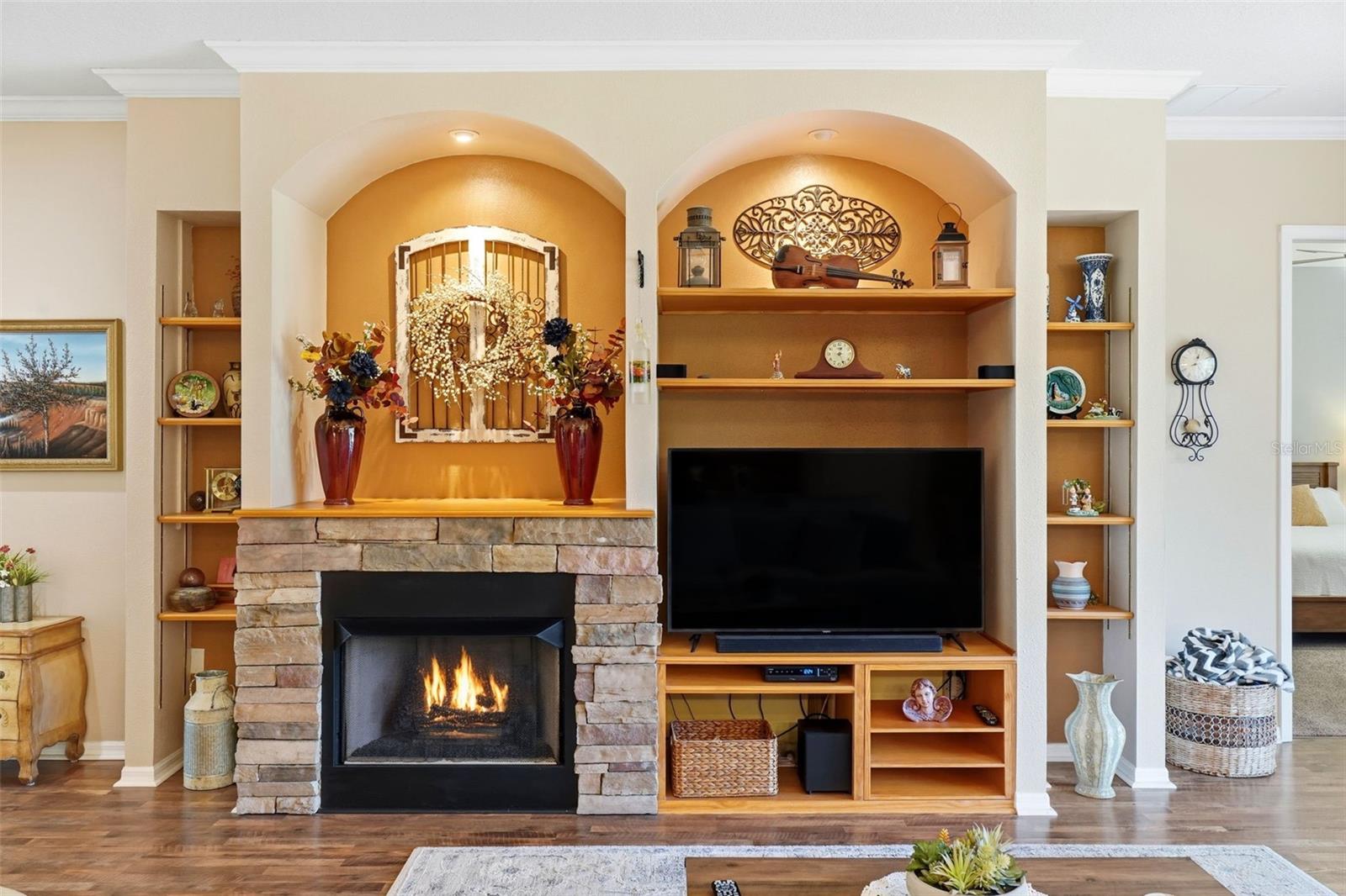 SUMMIT GREENS PH 01 - Residential