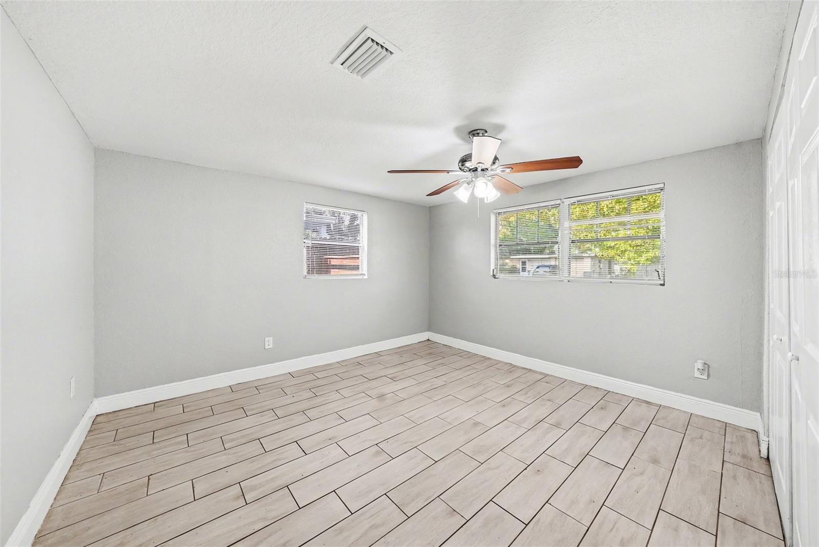 BROWN ACRES - Residential