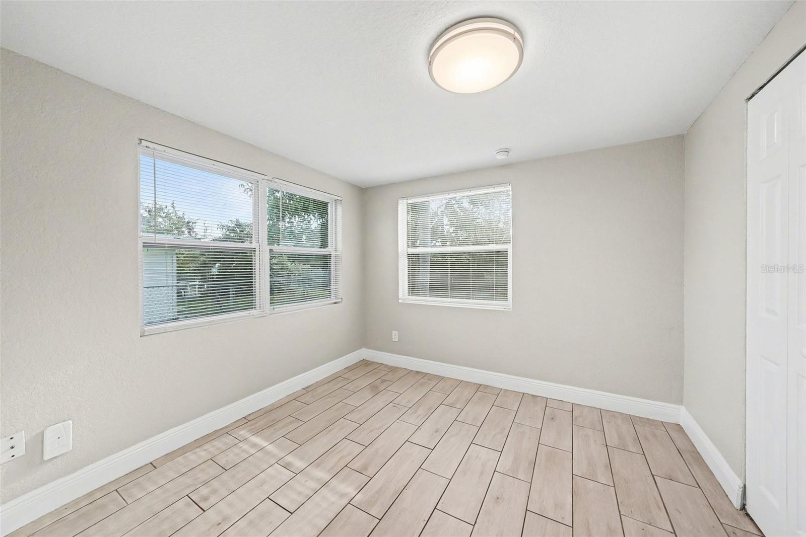 BROWN ACRES - Residential