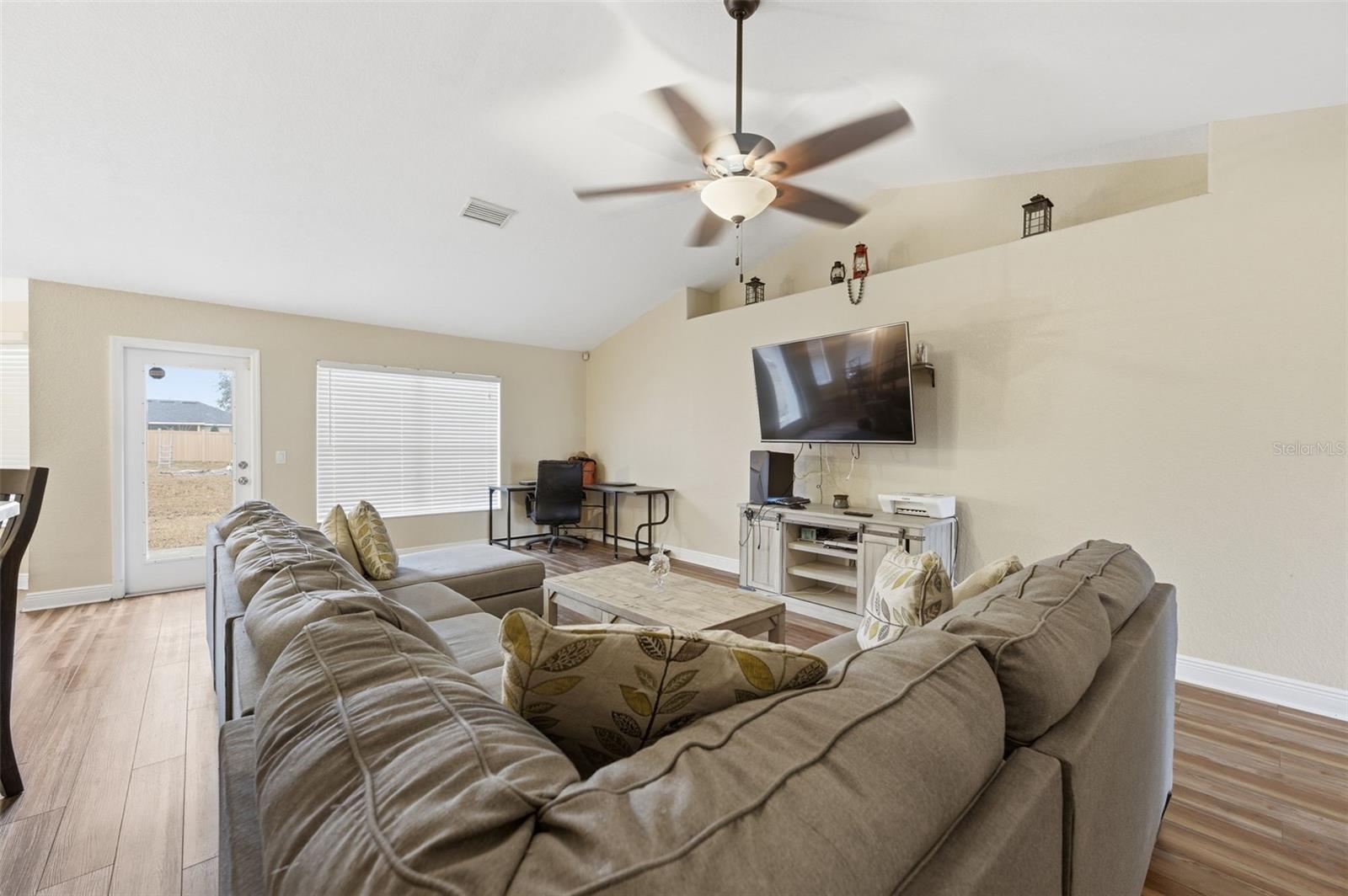 ROYAL HIGHLANDS - Residential