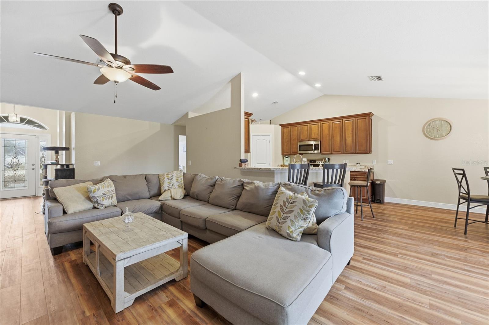 ROYAL HIGHLANDS - Residential