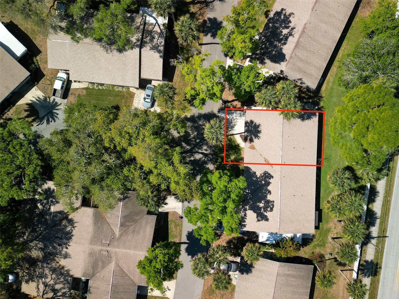 COUNTRY CLUB CHALETS - Residential