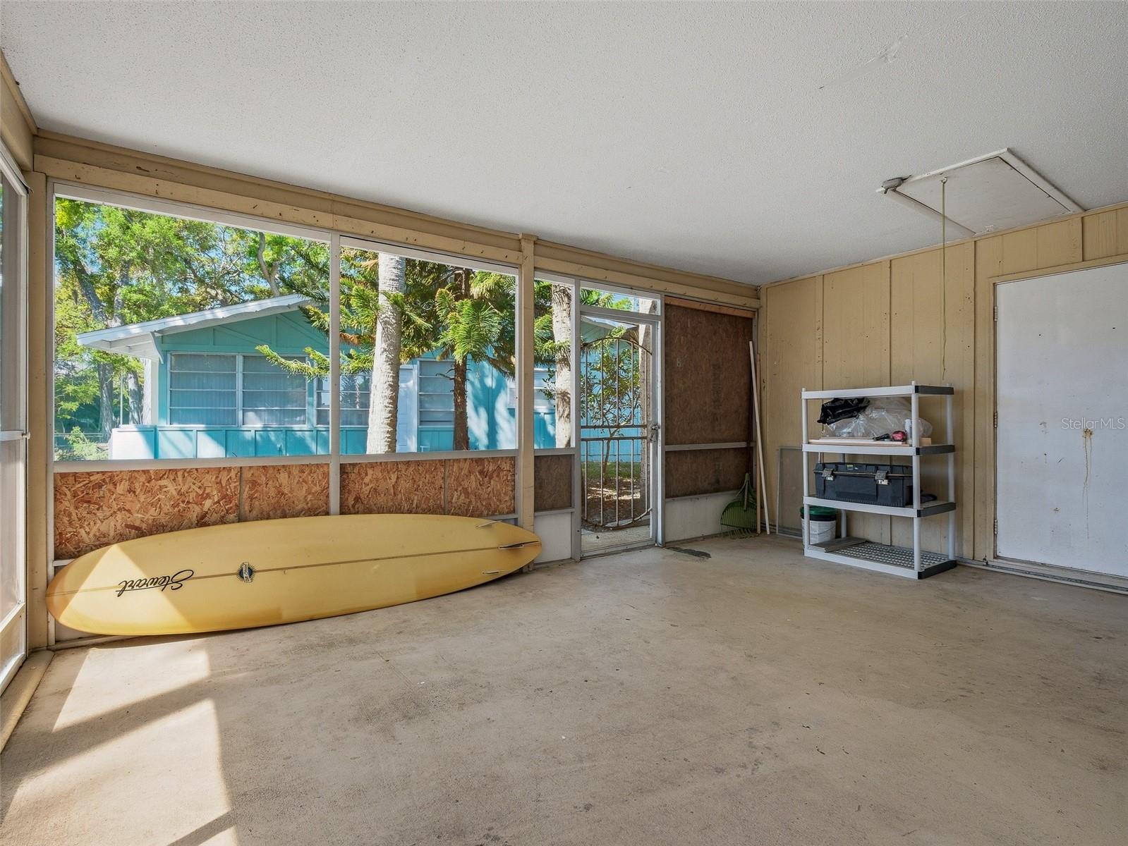 COUNTRY CLUB CHALETS - Residential