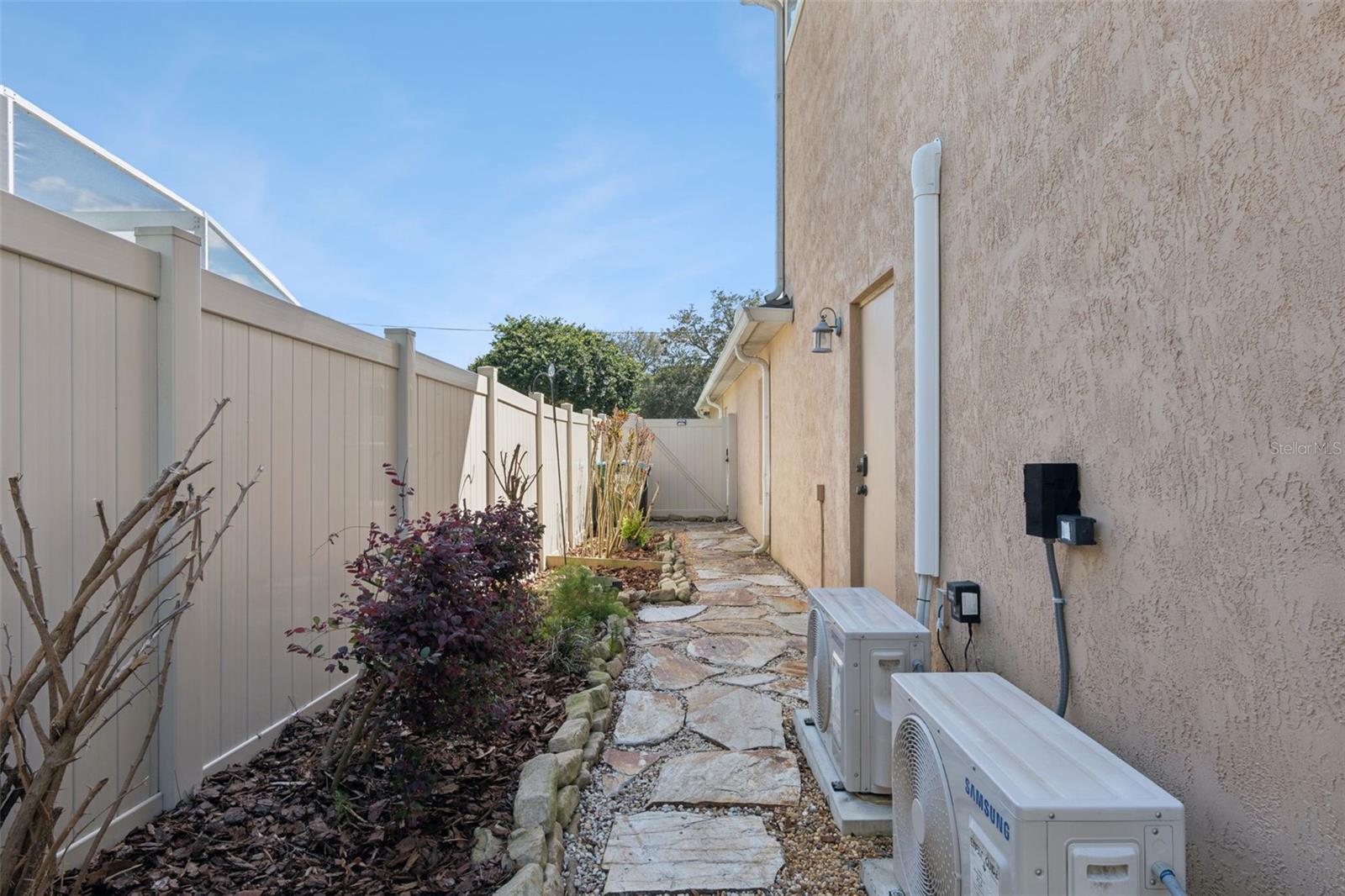 DELTONA LAKES UNIT 71 - Residential