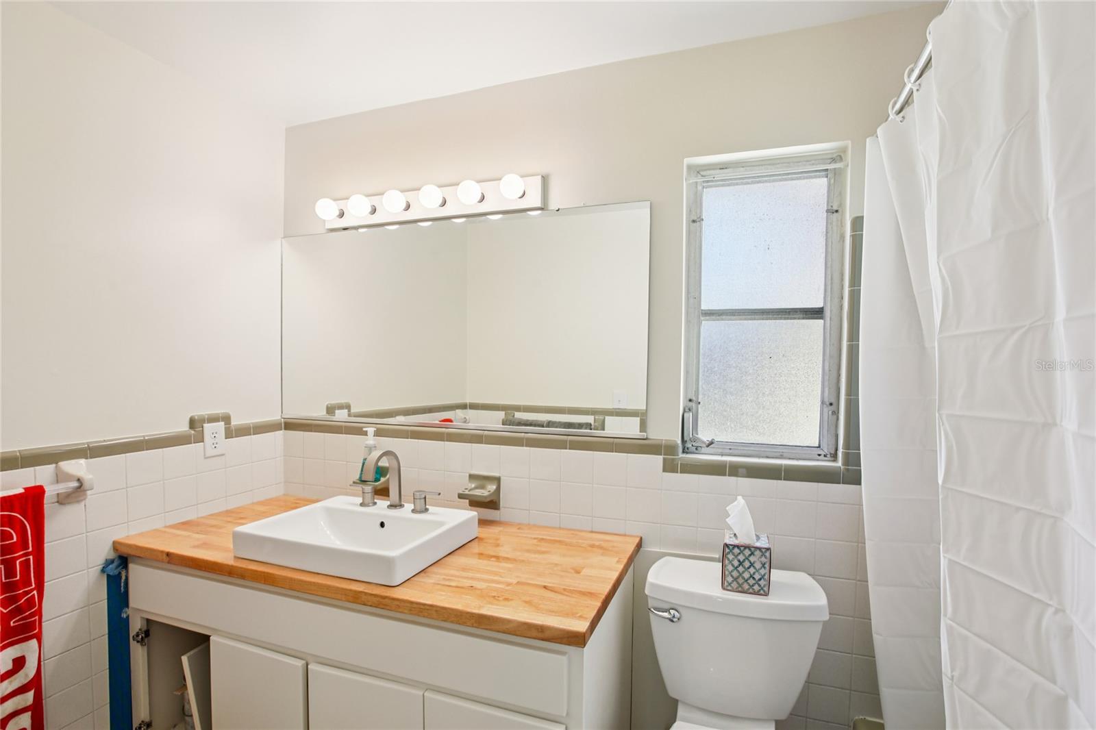 LAZY LAKE VILLAGE - Residential