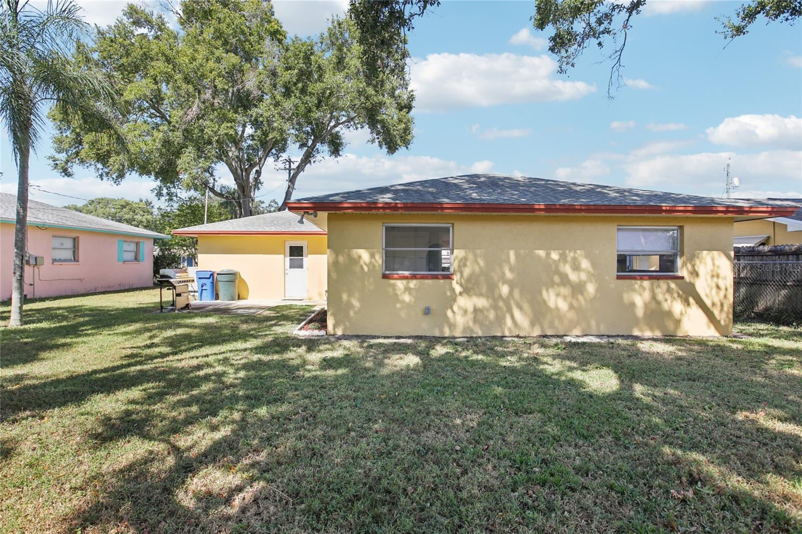 LAZY LAKE VILLAGE - Residential